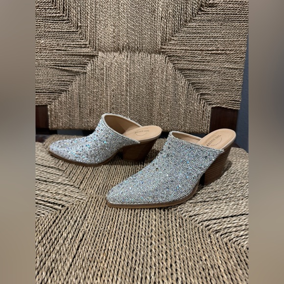 A Rider Girl Silver Rhinestone Mules
Excellent condition - Picture 2 of 7